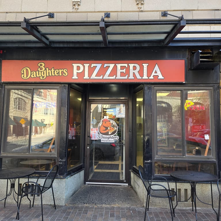 Welcome to 3 Daughters Pizzeria